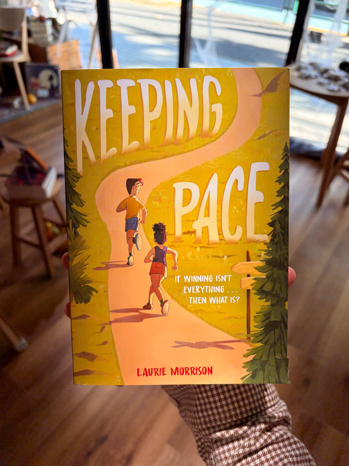 Keeping Pace *BRUISED BOOK*