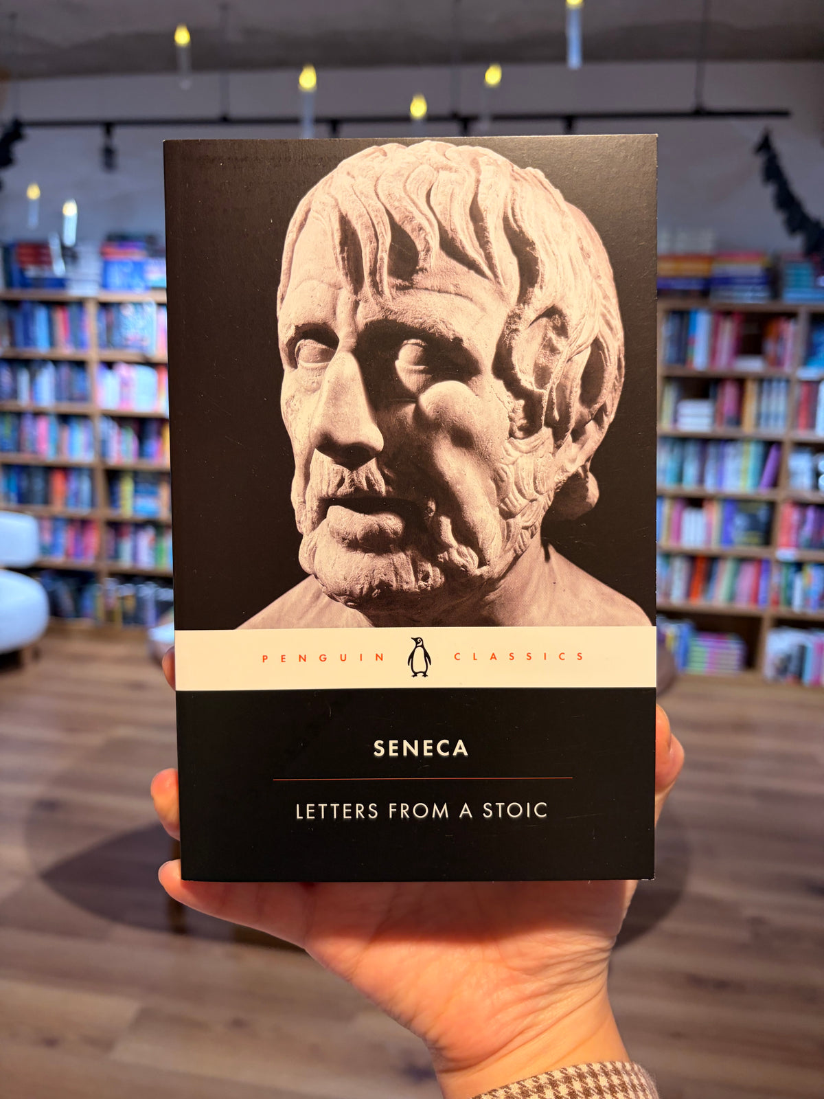 Letters from a Stoic (Penguin Classics) *BRUISED BOOK*