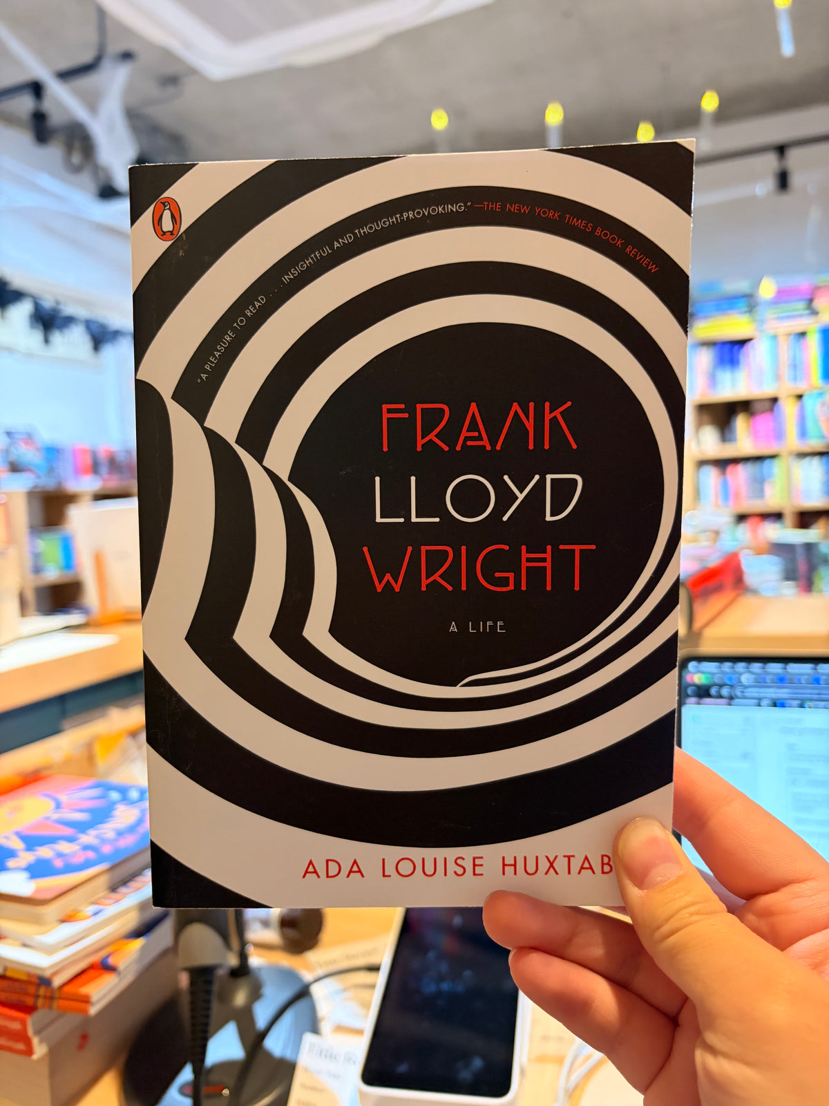 Frank Lloyd Wright: A Life *BRUISED BOOK*